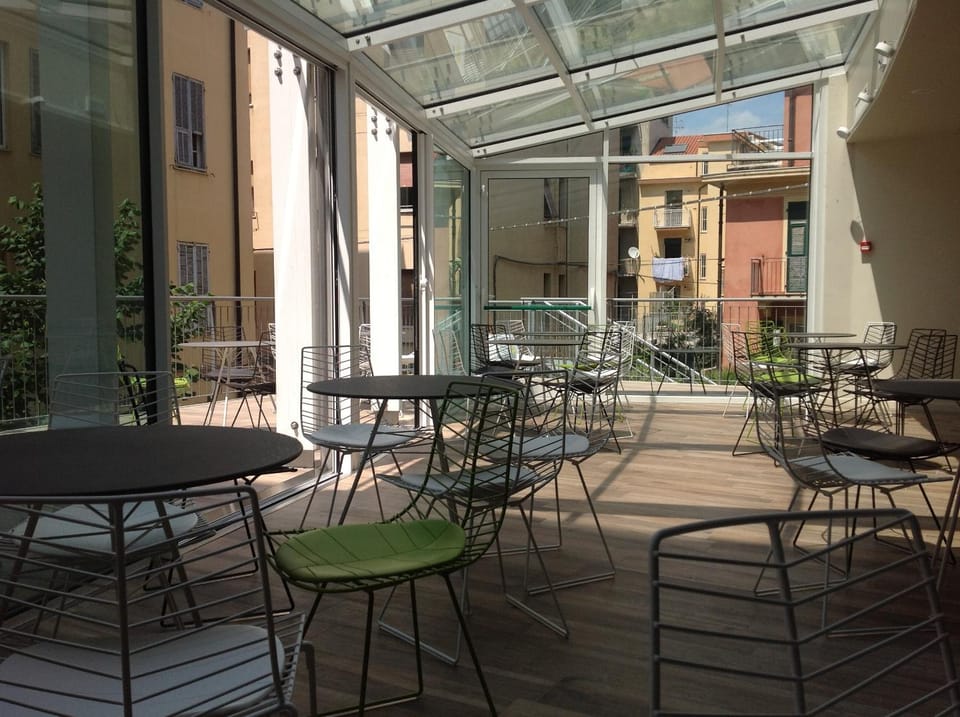 Garden, Lounge or bar