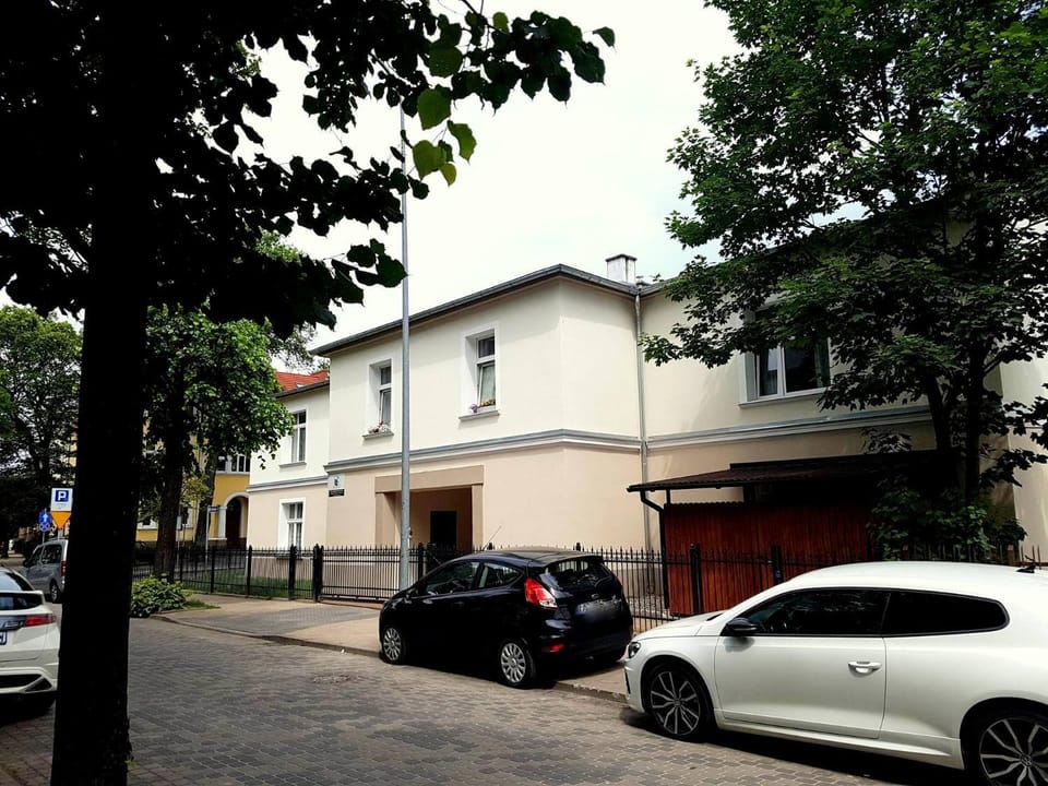 Facade/entrance, On site