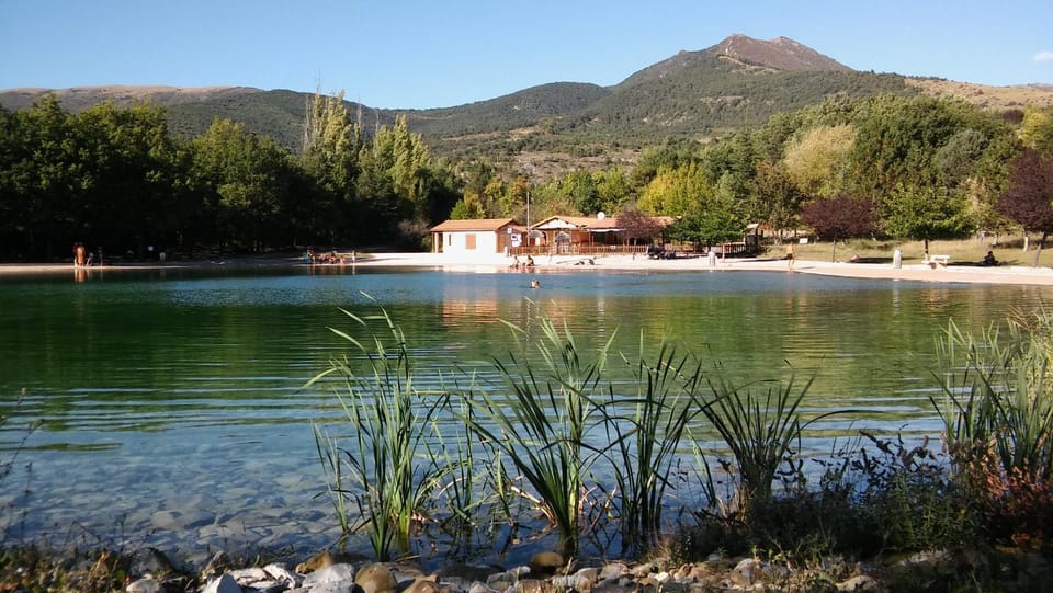 Nearby landmark, Swimming pool, Public Bath