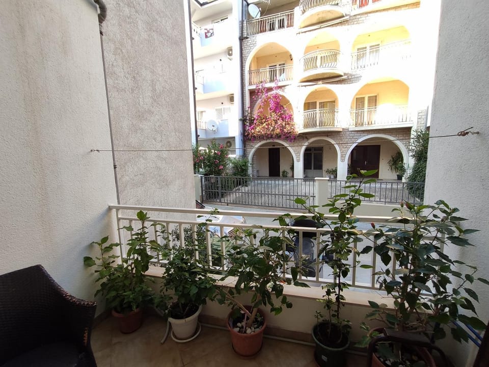 Apartments Jadranka Apartment in Makarska