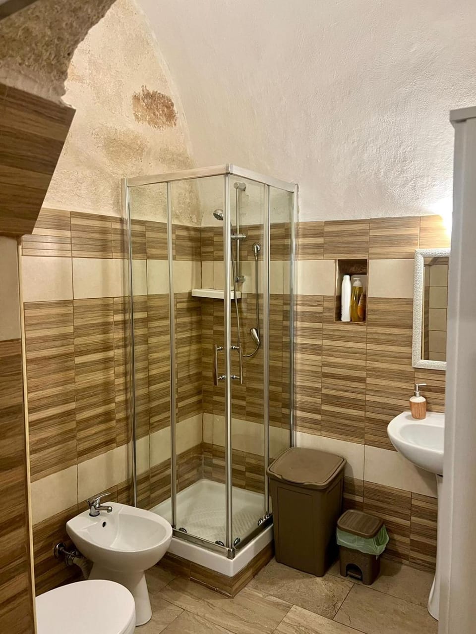 Shower, Toilet, Bathroom, bidet, microwave