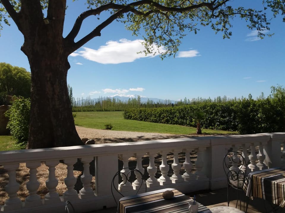 Property building, Balcony/Terrace, Garden view