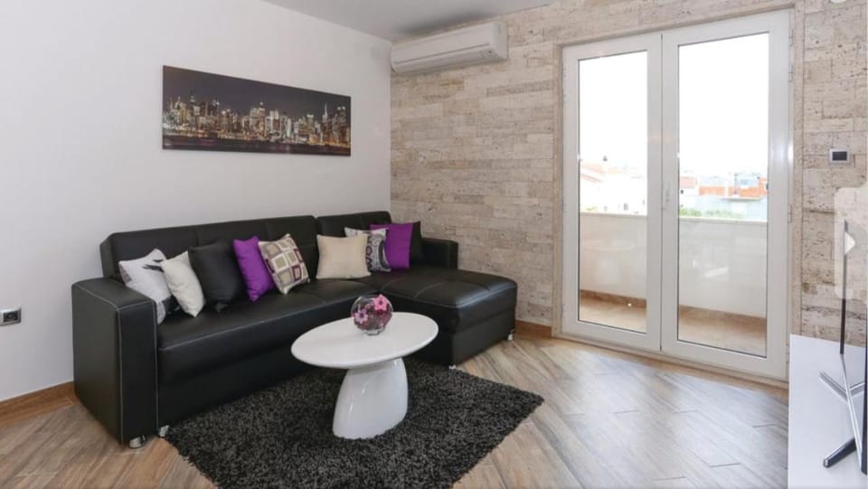 Jurica Apartment in Šibenik-Knin County, Croatia
