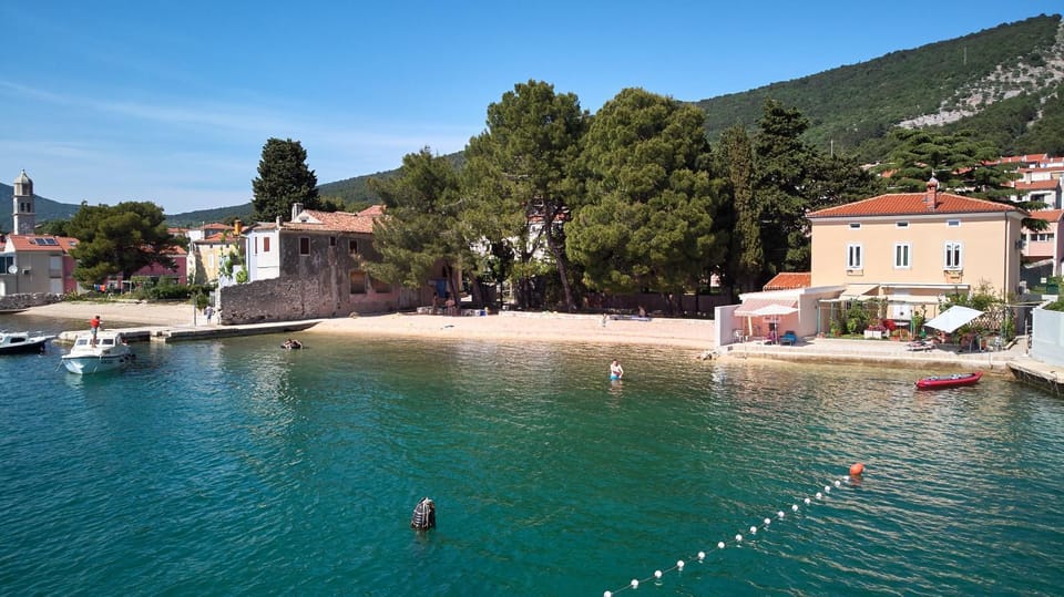 Apartments Nives Apartment in Cres