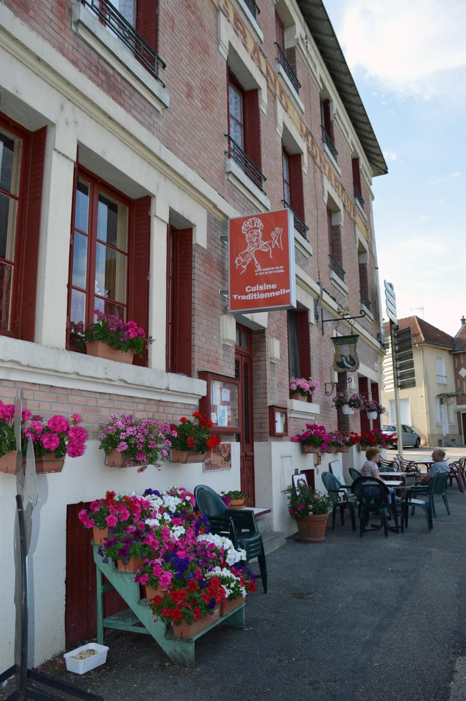 Facade/entrance