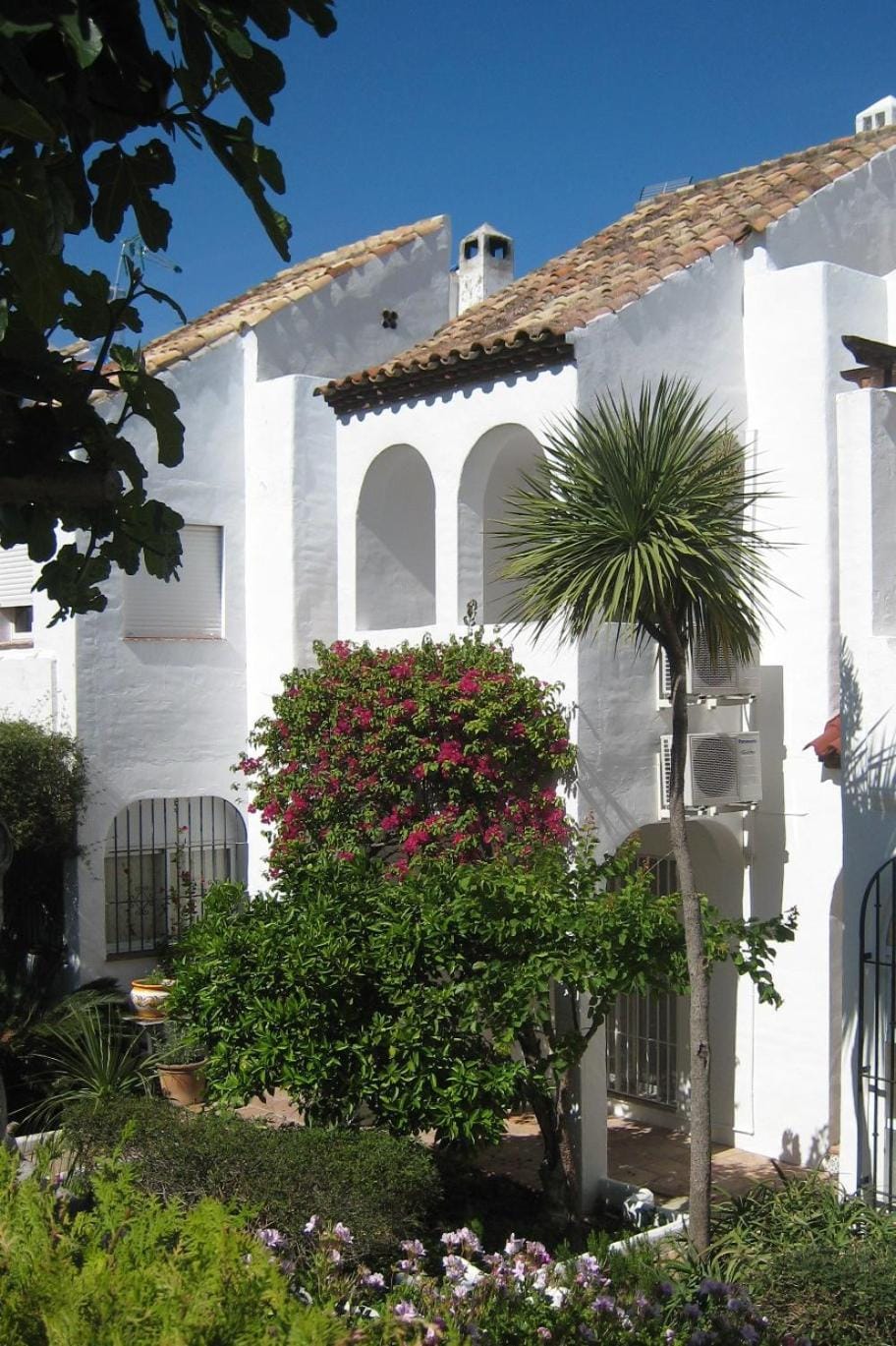 Facade/entrance, On site