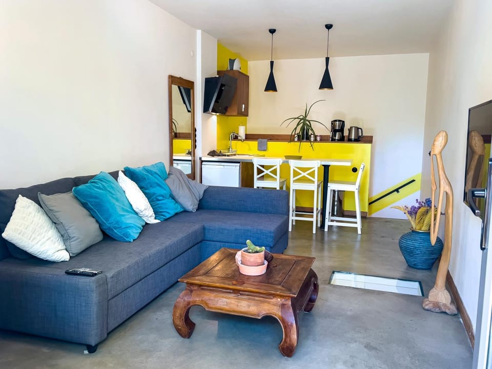 118 Alacati Docked boat in Alaçatı