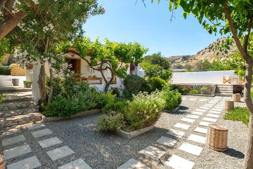 Property building, Natural landscape, Garden