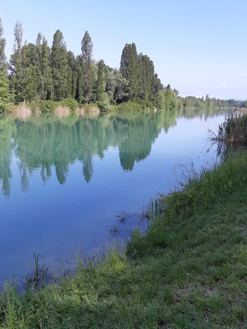 Nearby landmark, Natural landscape, River view
