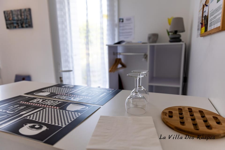 La Villa Des Raspes - Séjour Spa - Adult Only Bed and Breakfast in Occitanie