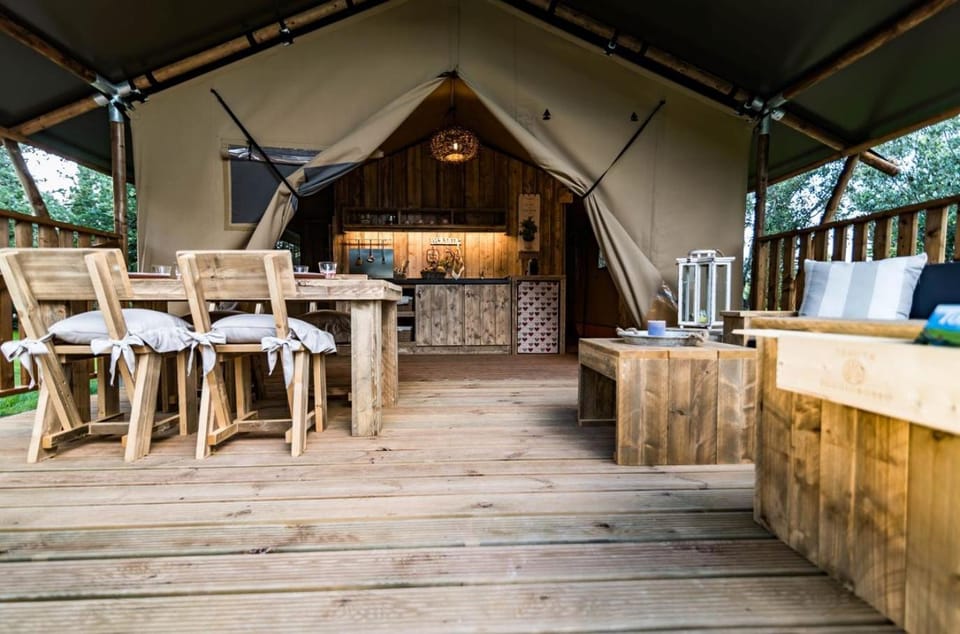Glamping Tenuta Poggio Rosso Luxury tent in Tuscany