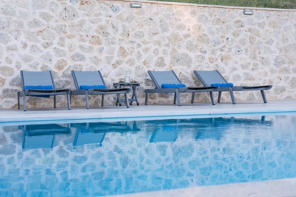 Balcony/Terrace, Swimming pool, Swimming pool