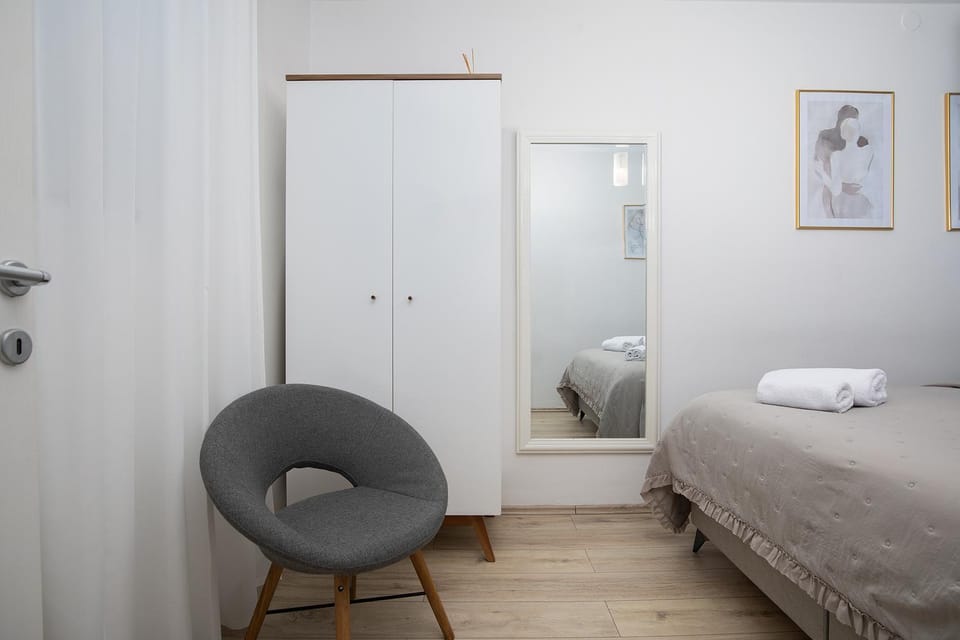 Bed, Bathroom, Bedroom, towels