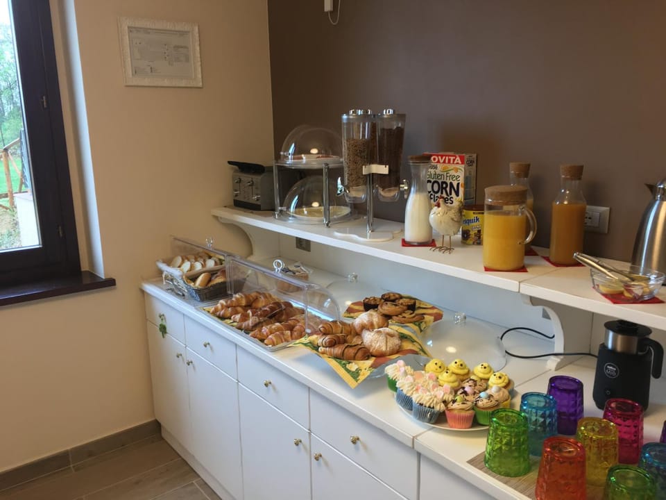 Food close-up, Food and drinks