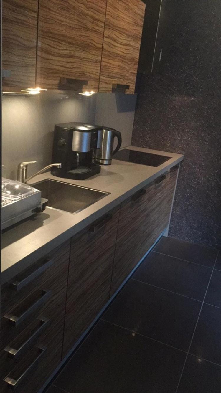 Coffee/tea facilities, Kitchen or kitchenette