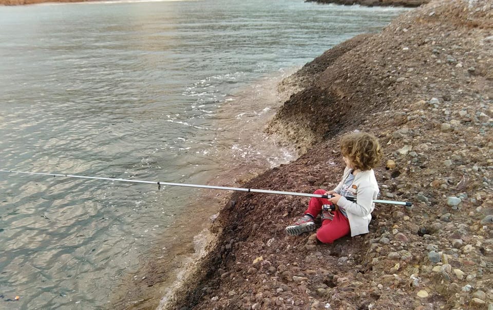 Nearby landmark, Spring, Off site, Natural landscape, Fishing