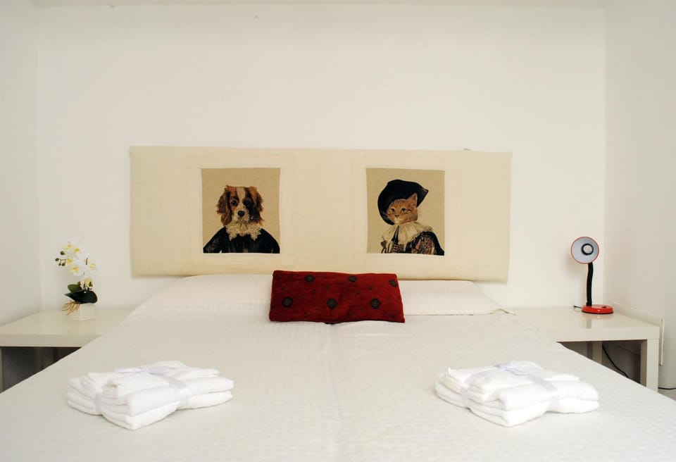 Bed, Bedroom, cot
