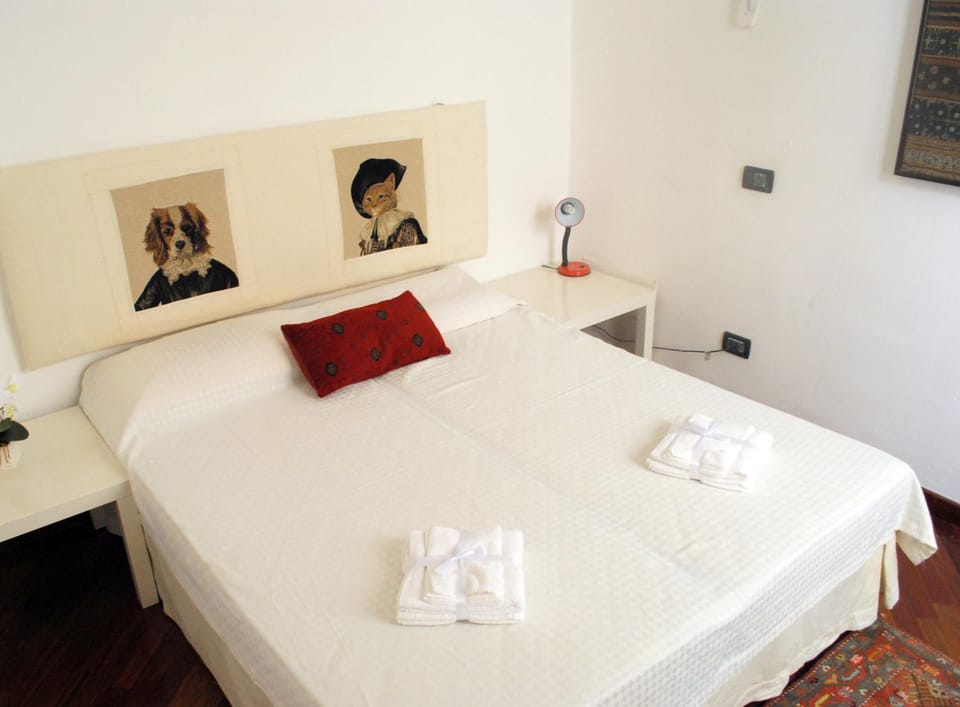 Bed, Bedroom, cot