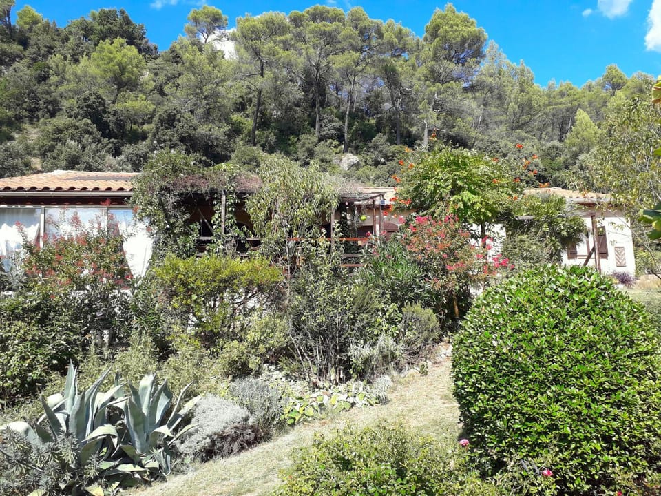 Facade/entrance, Garden view, Mountain view