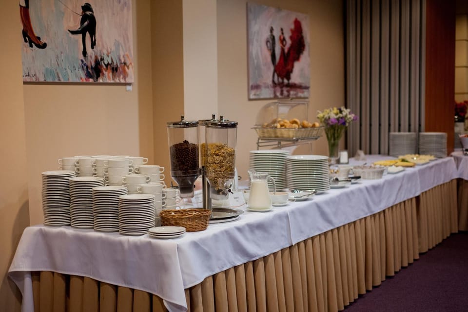 Breakfast, Buffet breakfast