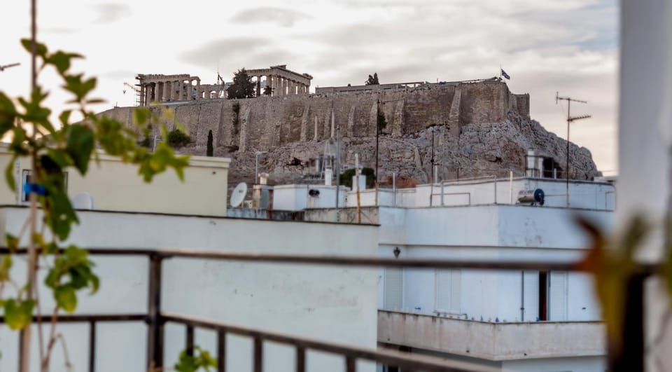 Balcony/Terrace, Landmark view