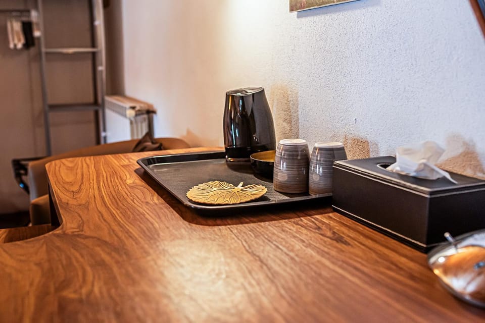 Coffee/tea facilities, Seating area, Breakfast