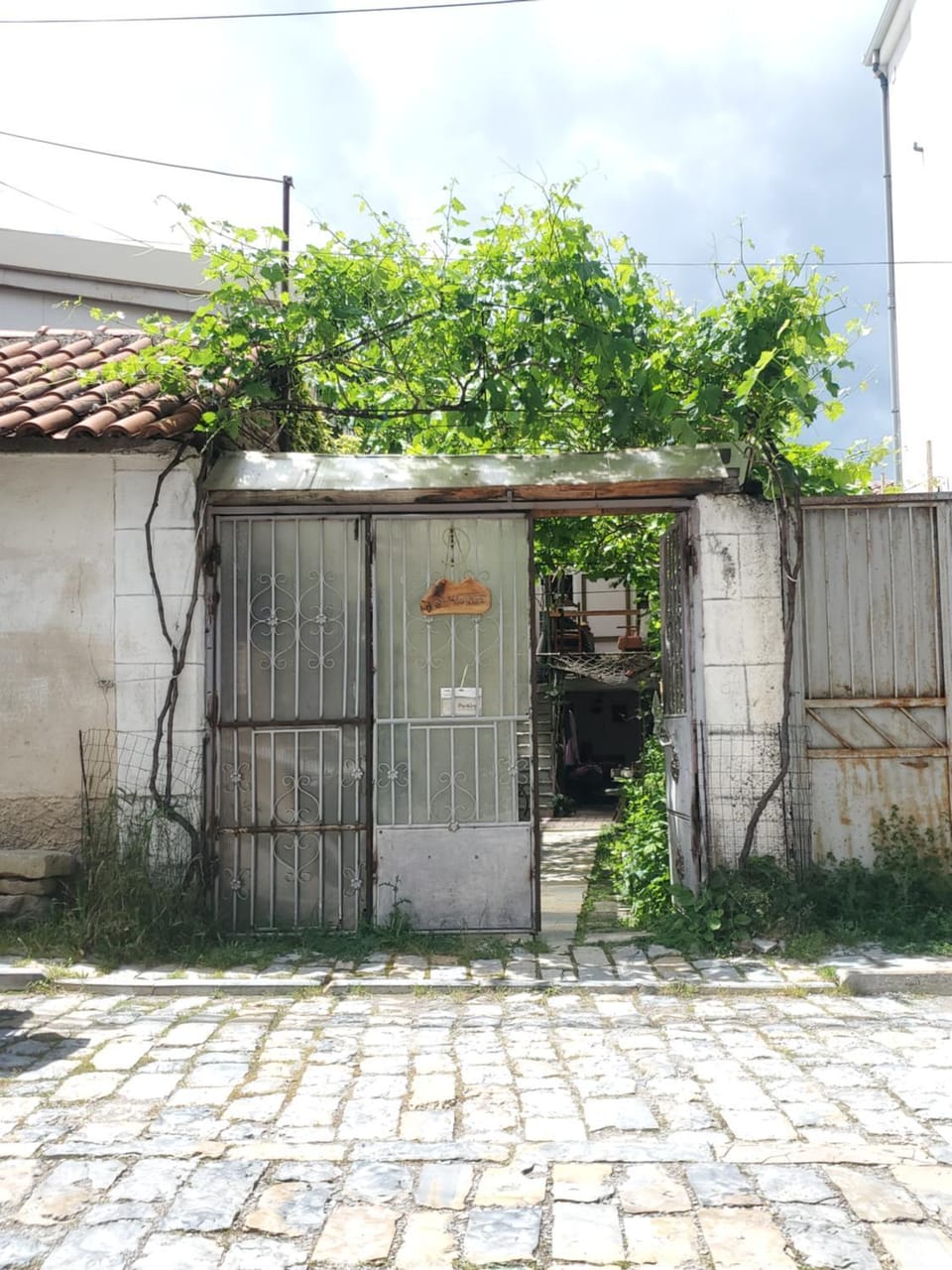 Property building, Facade/entrance