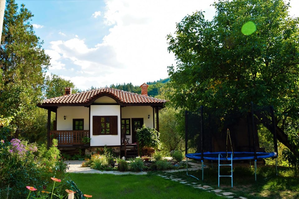 Property building, Sports