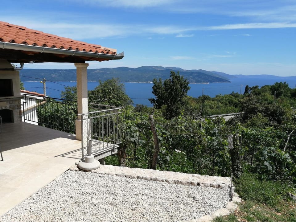 BBQ facilities, Garden, Balcony/Terrace, Garden view, Sea view