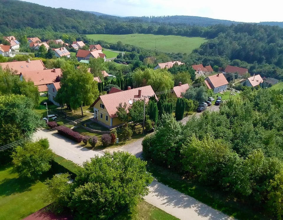 Property building, Bird's eye view