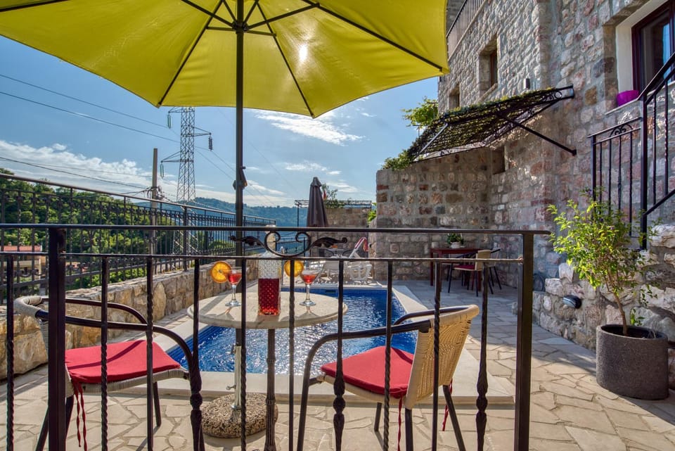 Property building, Swimming pool