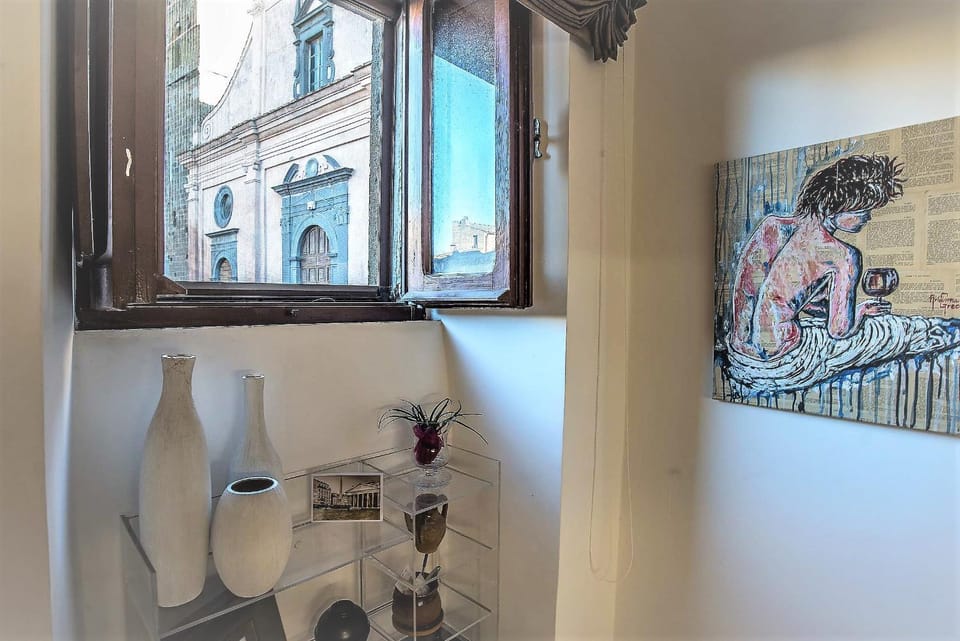 Decorative detail, City view, Landmark view, Street view