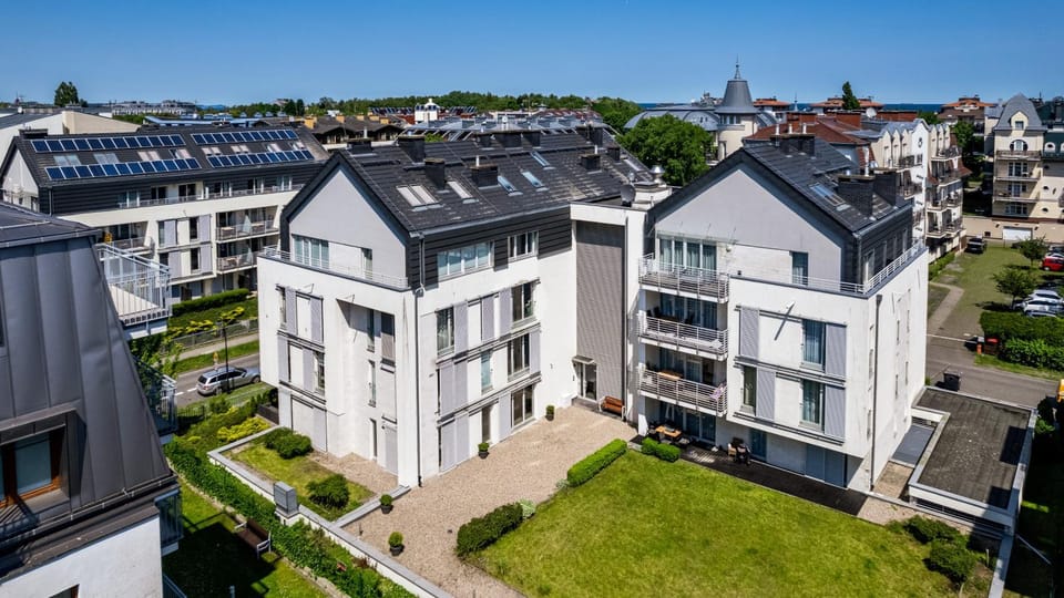 Property building, Bird's eye view