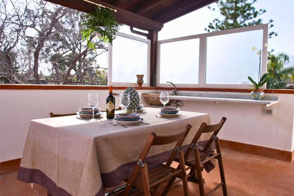 Balcony/Terrace, Dining area