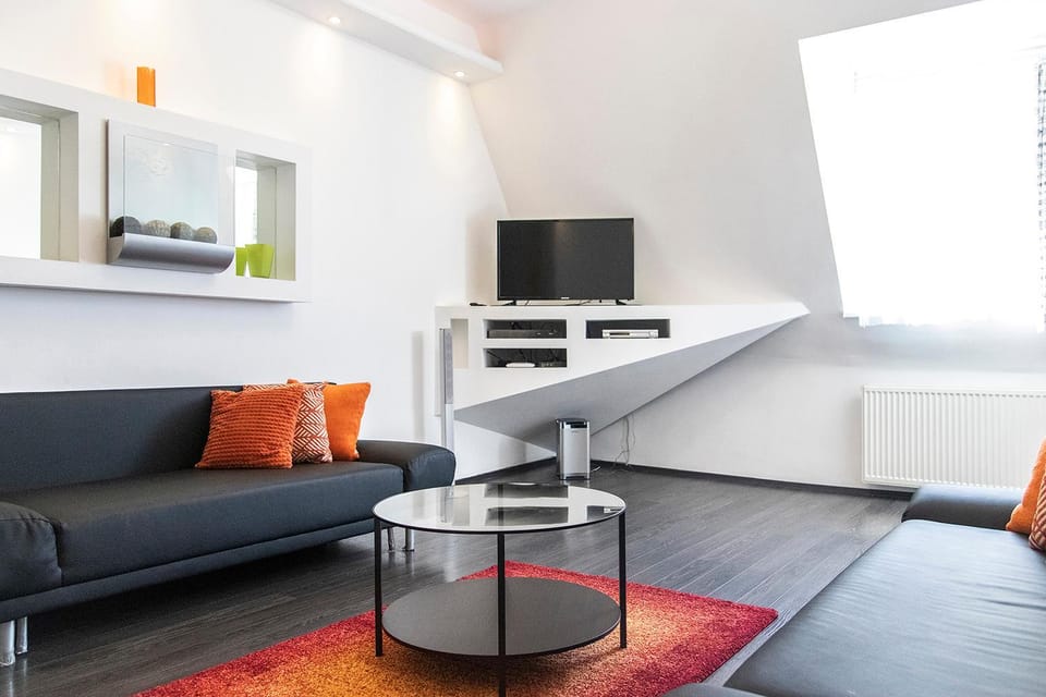 Communal lounge/ TV room, Living room