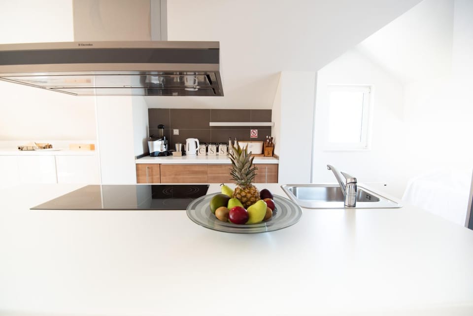 Kitchen or kitchenette, Food and drinks, stove