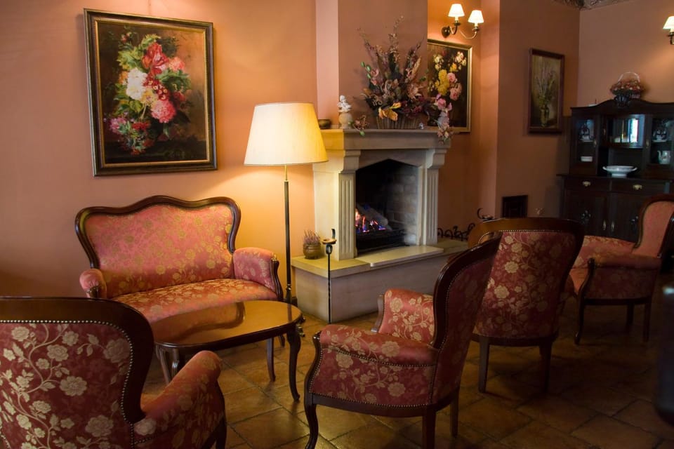Lounge or bar