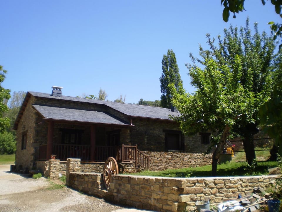 Facade/entrance, Off site, BBQ facilities, Garden, Balcony/Terrace, Lobby or reception, Mountain view, River view