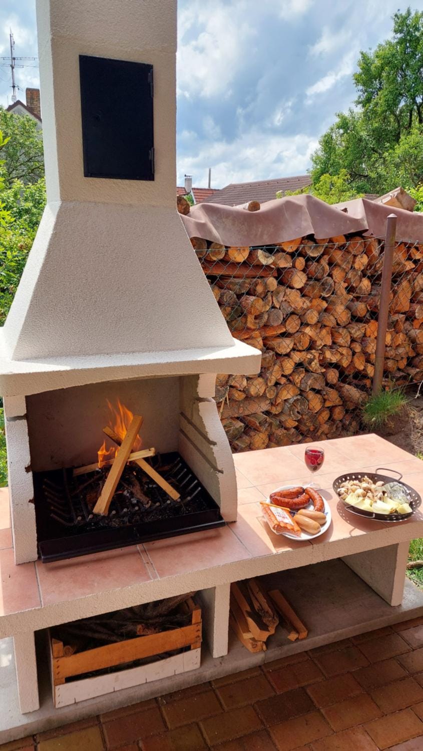 BBQ facilities, Garden, Food