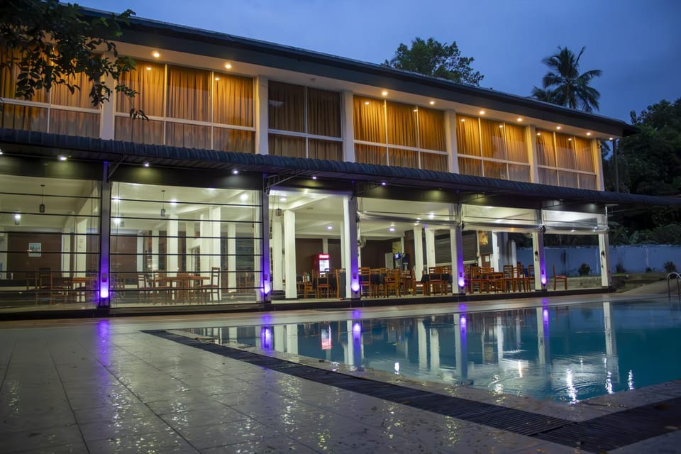 Pool view, Swimming pool