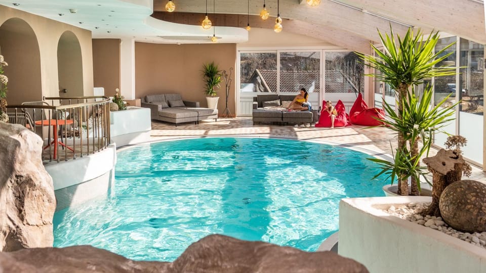 Pool view, Swimming pool