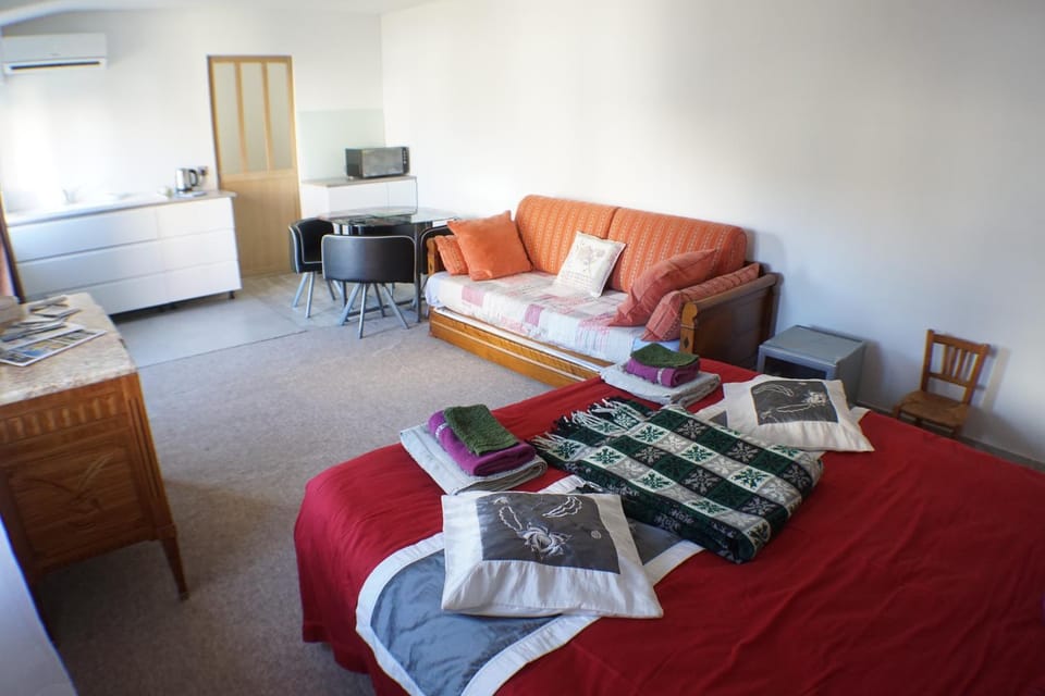 Le Rouet Vacation rental in Hauts-de-France