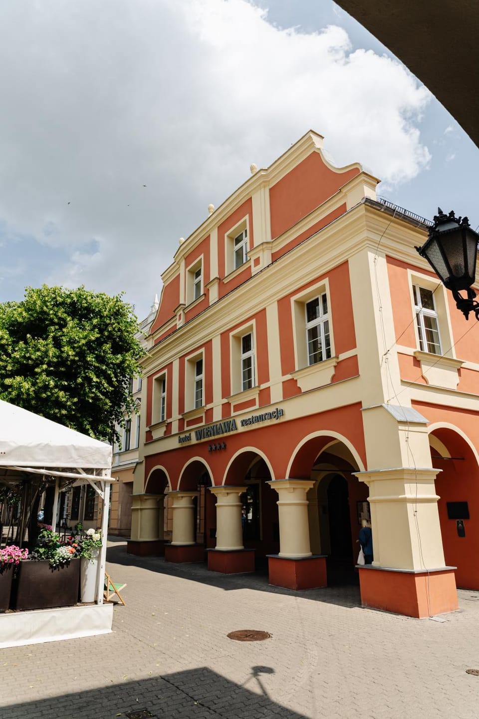 Property building, City view, Location