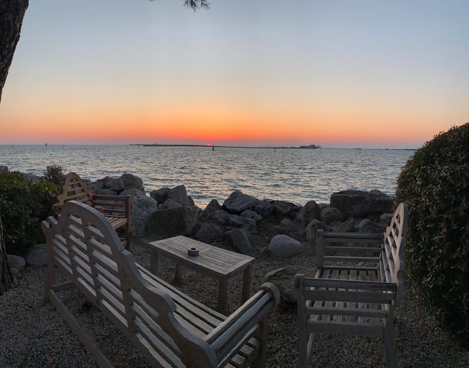 Restaurant/places to eat, Natural landscape, Sea view, Sunset
