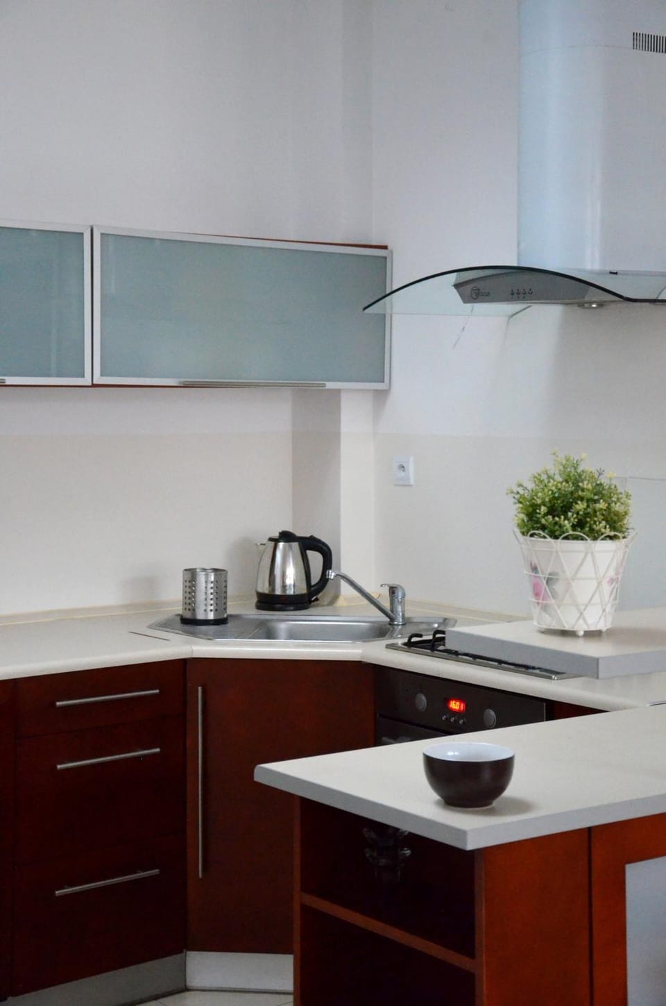 Property building, Coffee/tea facilities, Kitchen or kitchenette