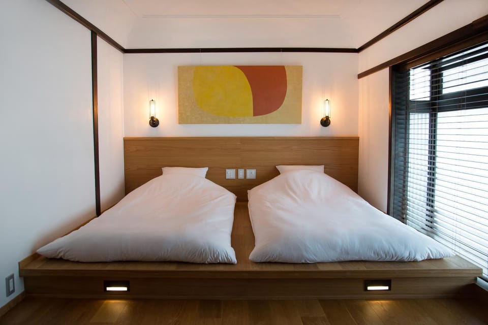 Bed, Day