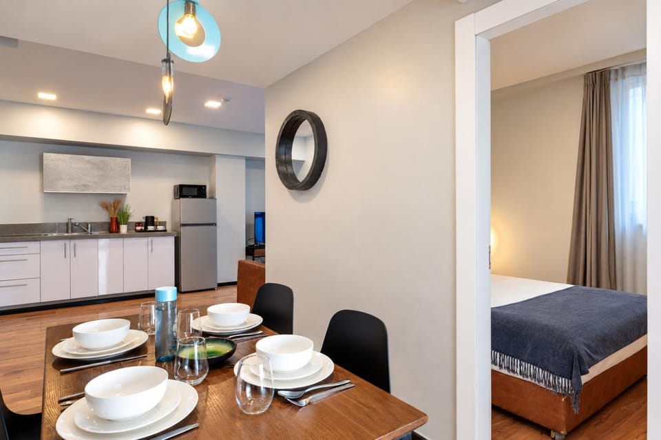 Kitchen or kitchenette, Living room, Seating area, Bedroom