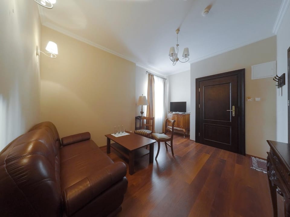 Living room, Photo of the whole room