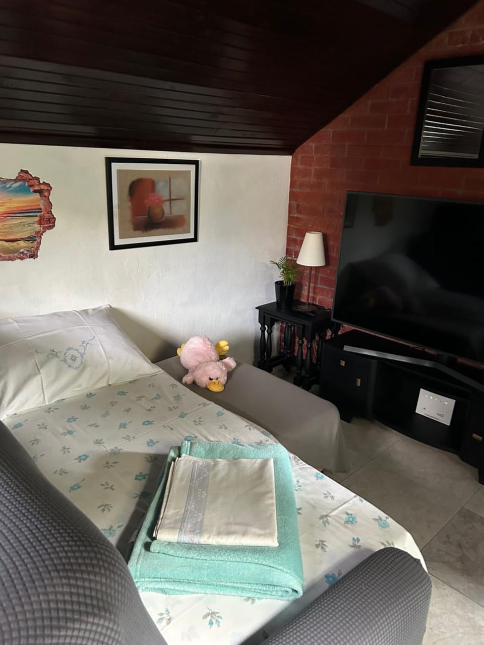 Bed, TV and multimedia