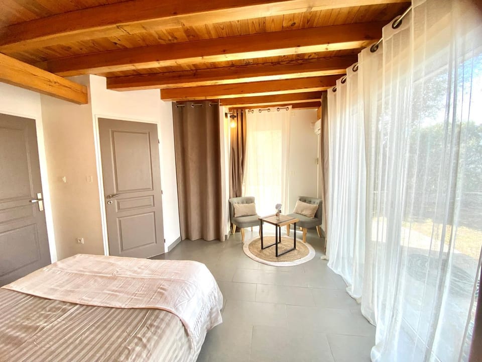 Living room, Photo of the whole room, Seating area, Bedroom, wardrobe